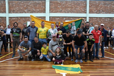 Campeão Veterano: Esporte Clube Santa Lúcia 