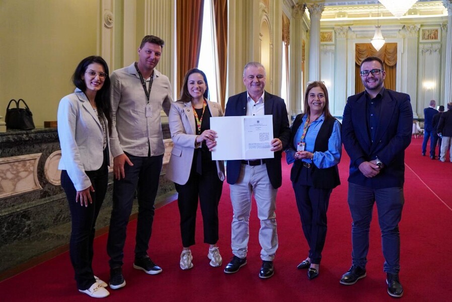 Prefeito José Carlos Breda assina convênio que garante investimento histórico para Cotiporã