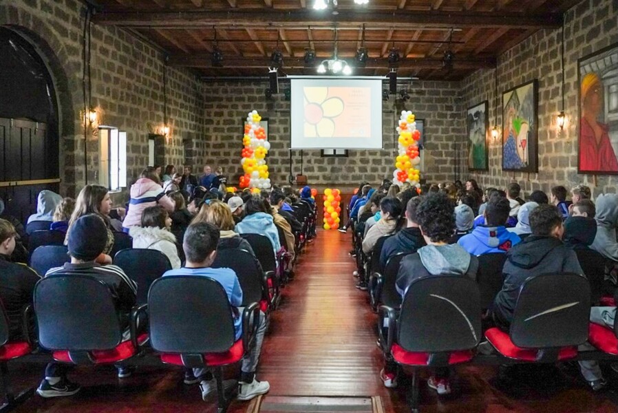 Prefeitura promove debate sobre proteção de crianças e adolescentes
