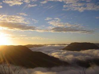Capa: Morro do Céu ou Cerro dos Baianos